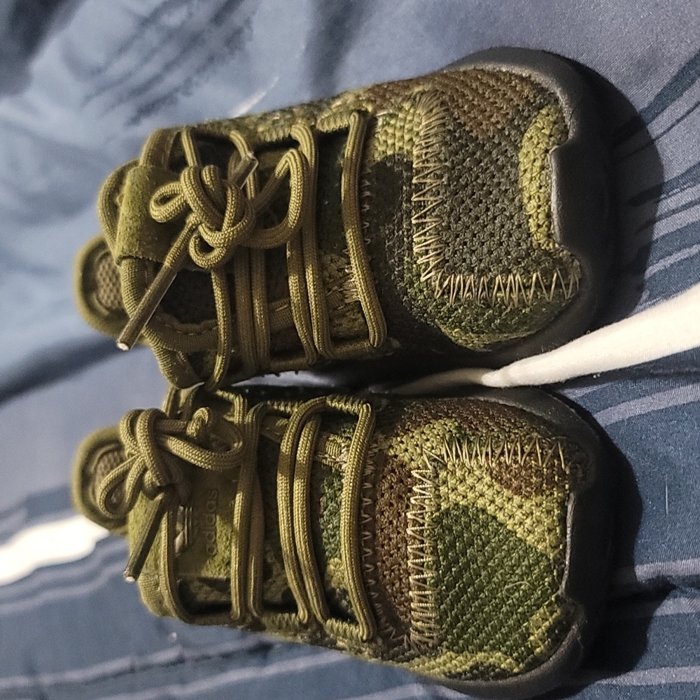 Baby shoes